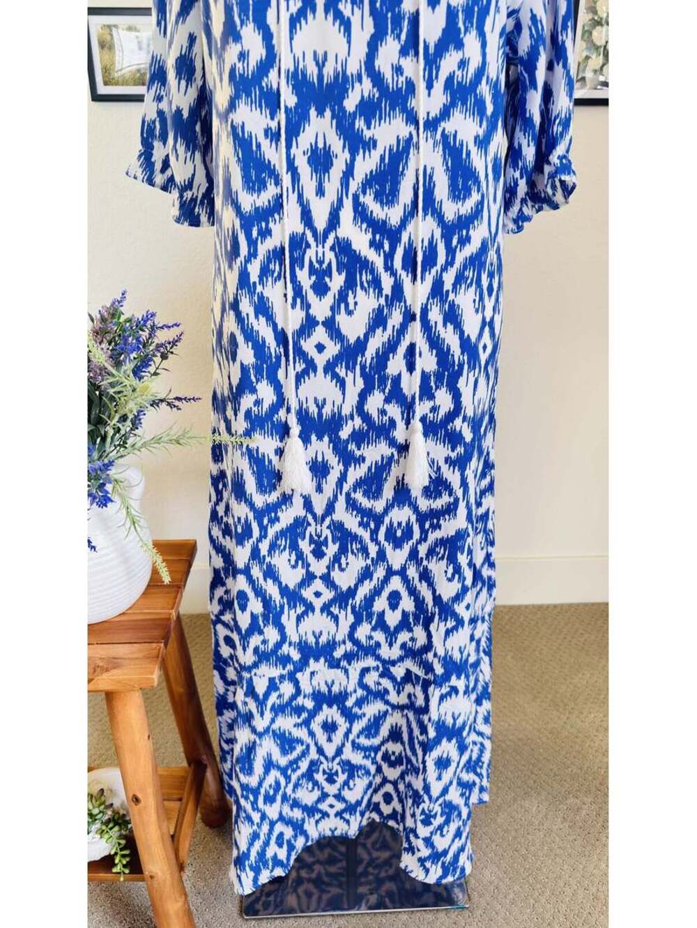 Boutique brand Ikat Pattern Tassel Tie Maxi - Size M - Picture 9 of 9